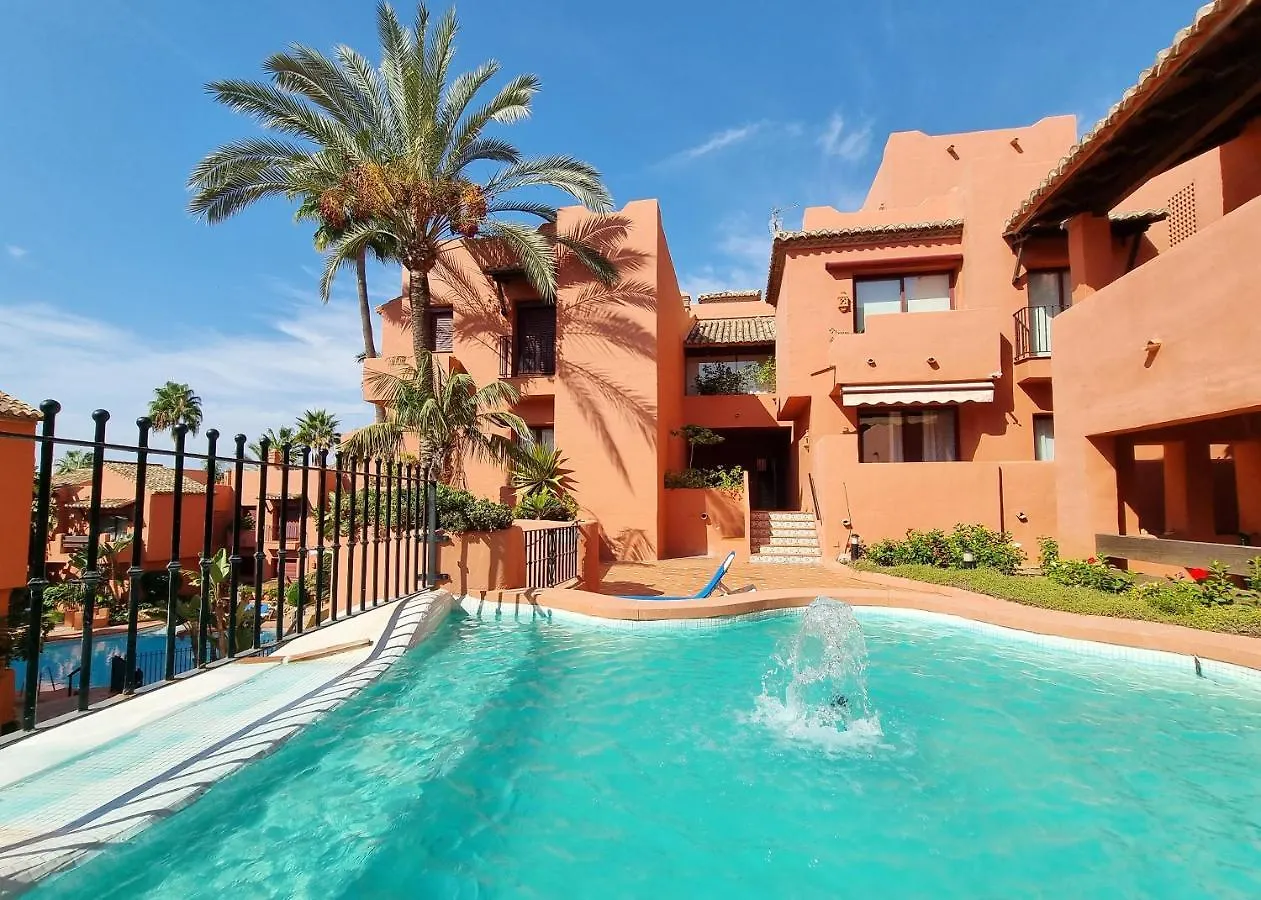 Luxury Apartment In Jardines De Don Carlos Marbella