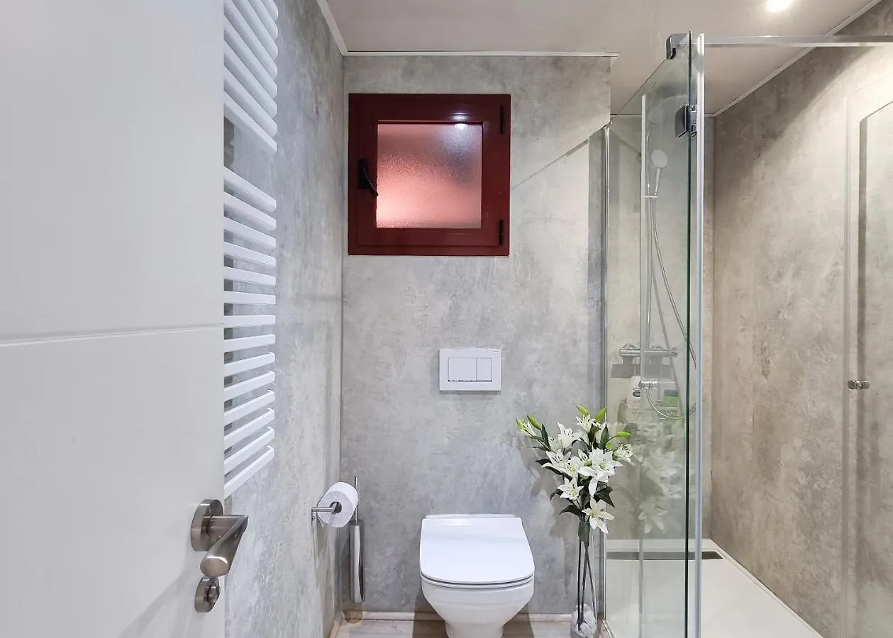 Luxury Apartment In Jardines De Don Carlos Marbella Spain
