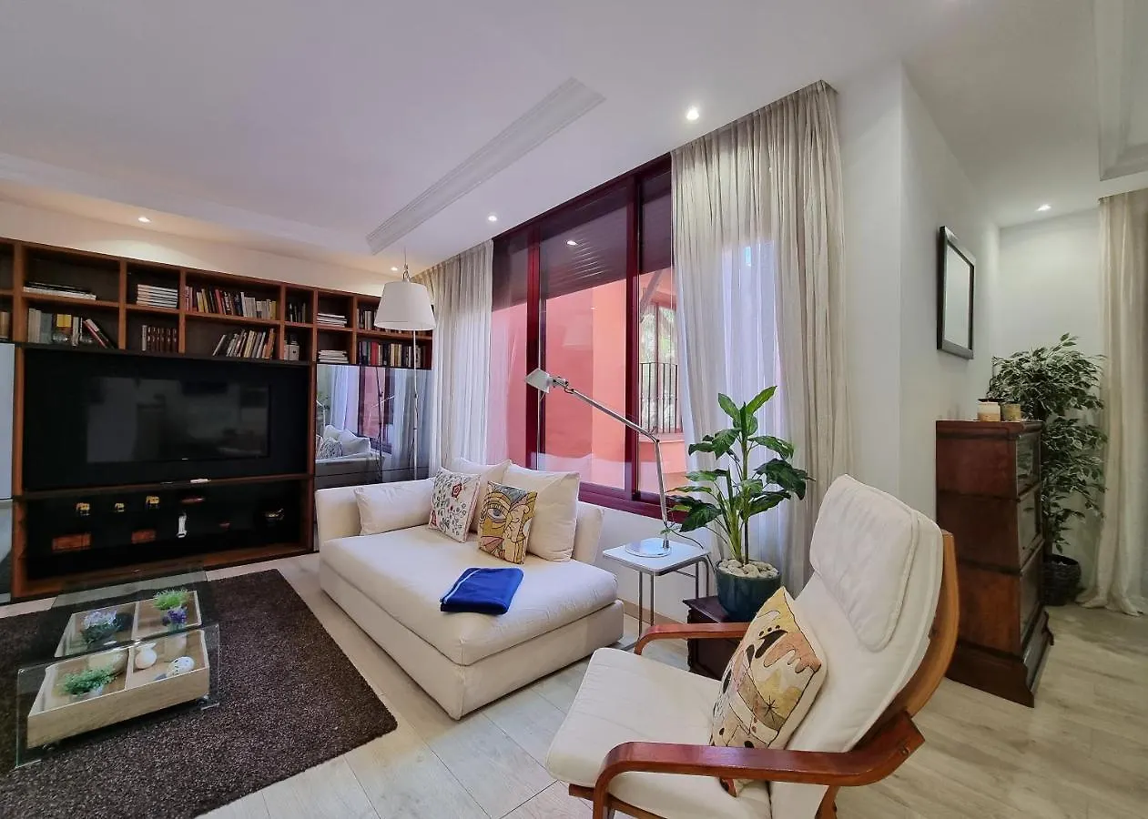Luxury Apartment In Jardines De Don Carlos Marbella