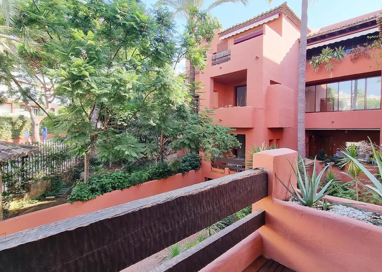 Luxury Apartment In Jardines De Don Carlos 马尔韦利亚