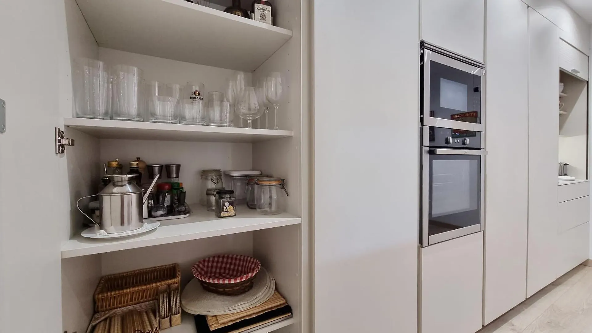 Luxury Apartment In Jardines De Don Carlos 马尔韦利亚 0*,  西班牙